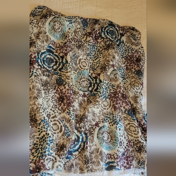 Penningtons Dresses & Skirts - 💚10 for $10💚or free with any purchase over $105X Floral print skirt